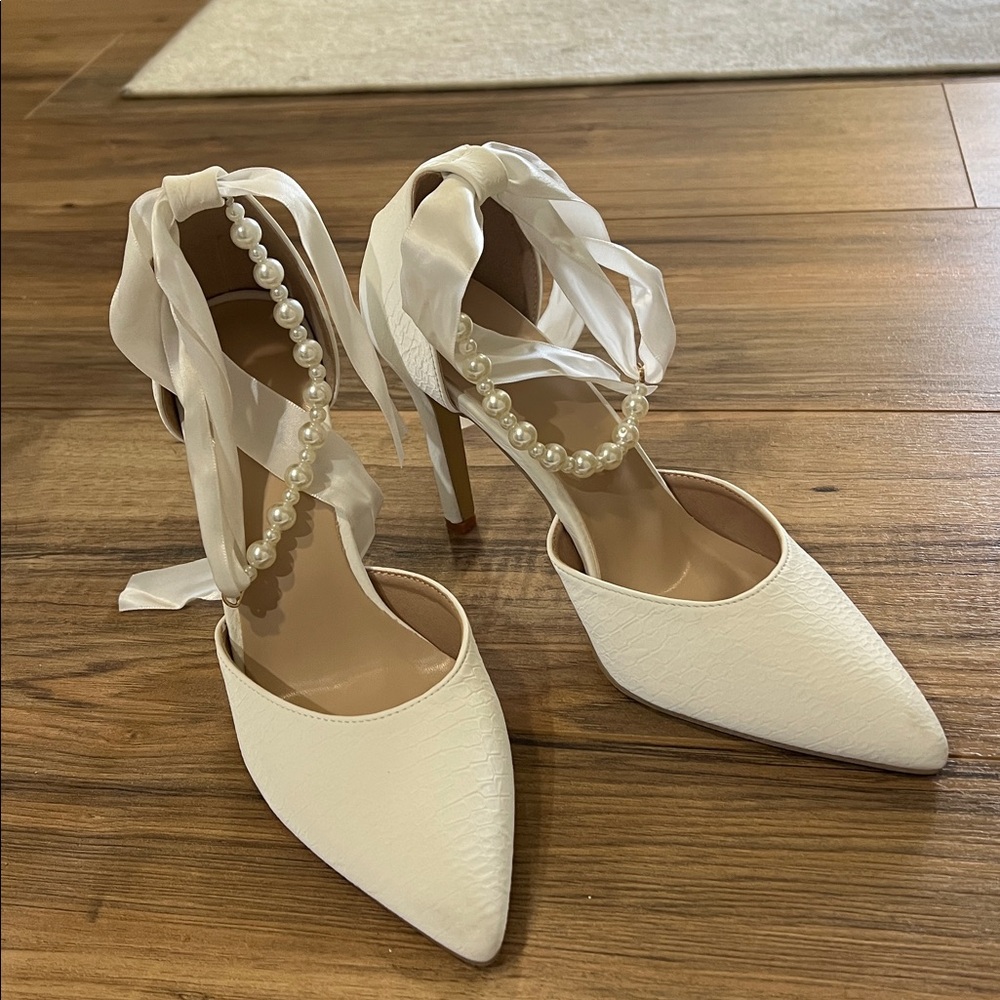 SHEIN White Pearl Embellished Heels
